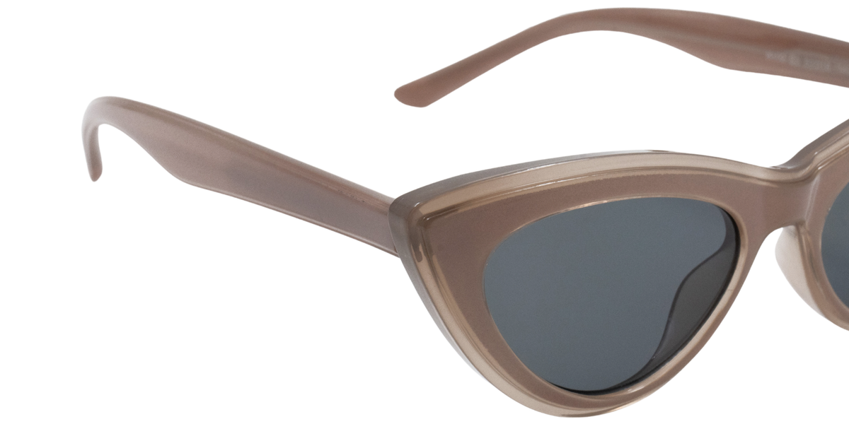Full Rim Cat Eye Classic sunglasses